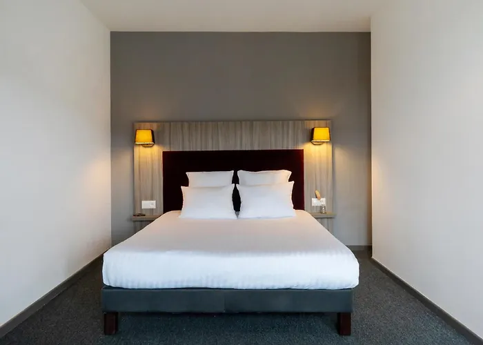 Nemea Appart Hotel Elypseo Strasbourg Port